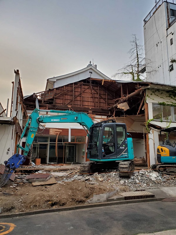 東京都荒川区西尾久にあった仙石湯の建物が取り壊し中