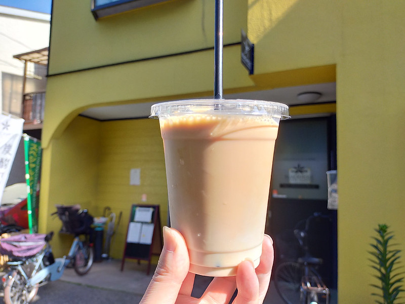 絶品のはちみつコーヒー牛乳をテイクアウト!東京都荒川区にあるスペシャルティコーヒー豆専門店 Blackhole Coffee Roaster(ブラックホールコーヒーロースター)