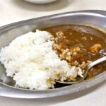 日暮里駅近くで朝7時から営業している「仲屋製麺所」で朝カレーを食べてきた