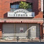 東日暮里にあるパン屋さんの「飯田屋」が閉店していました 75年の歴史に幕
