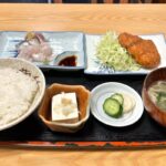 町屋にある「藤家」のサービスランチは780円で美味しいお刺身と揚げ物が食べられる！