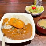 町屋にあるアメリカンな雰囲気の「キッチンななつ星」でランチにななつ星★カレーを食べてみた